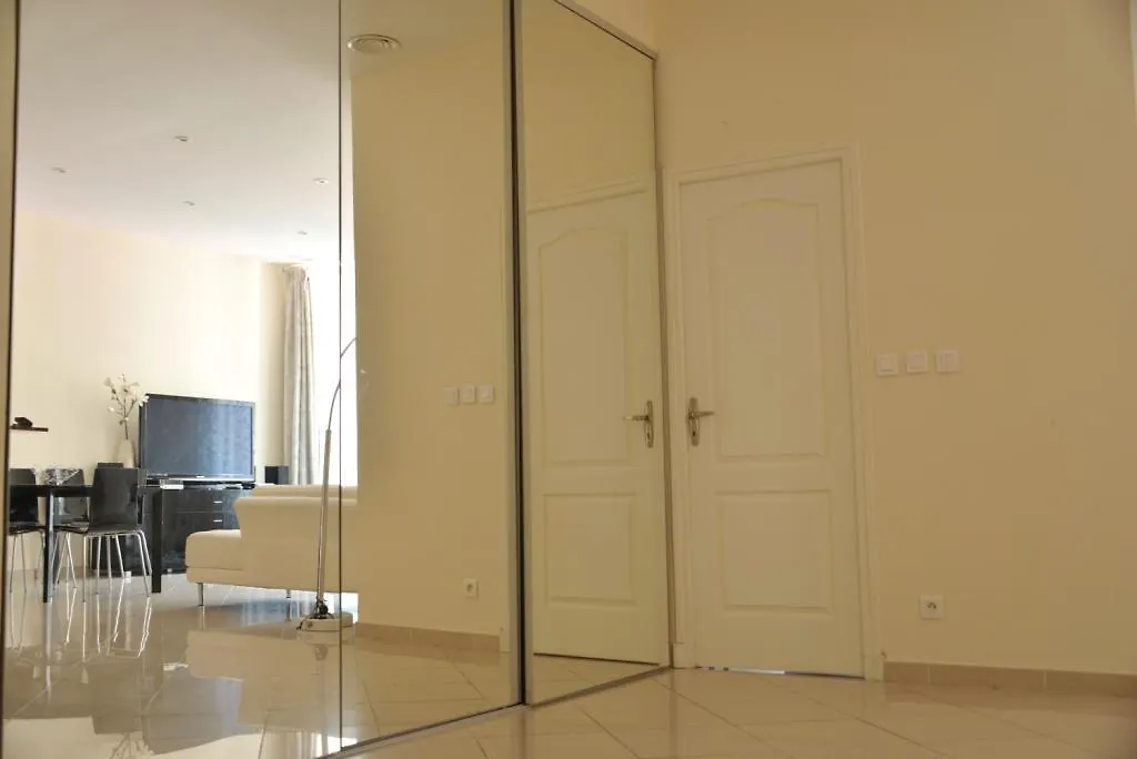Apartment On Rue De France 4 Nice