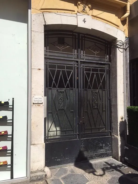 Apartment On Rue De France 4 Nice Fransa