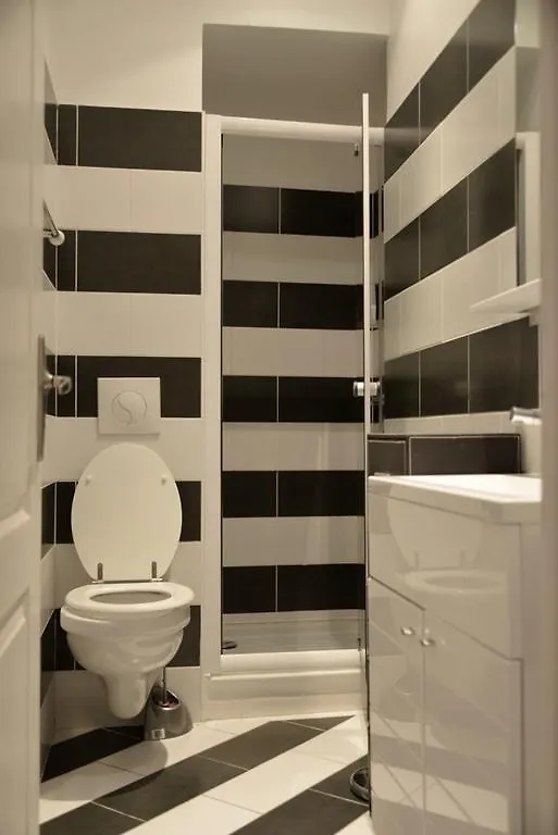 Apartment On Rue De France 4 Nice